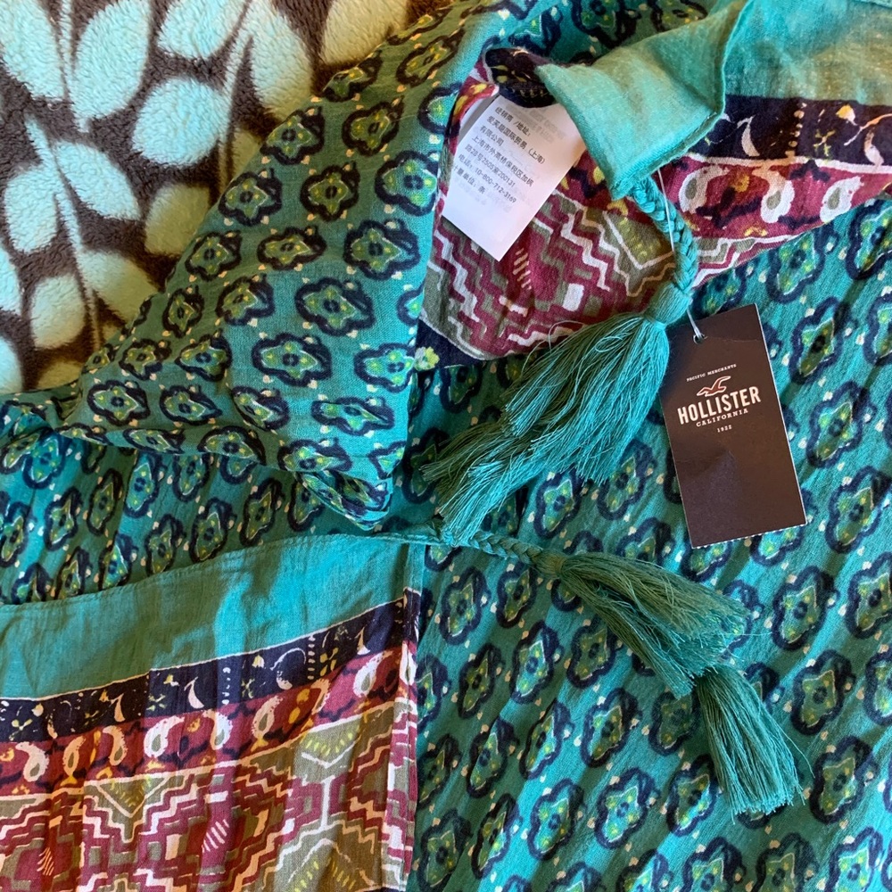 NWT Hollister Hobo style scarf